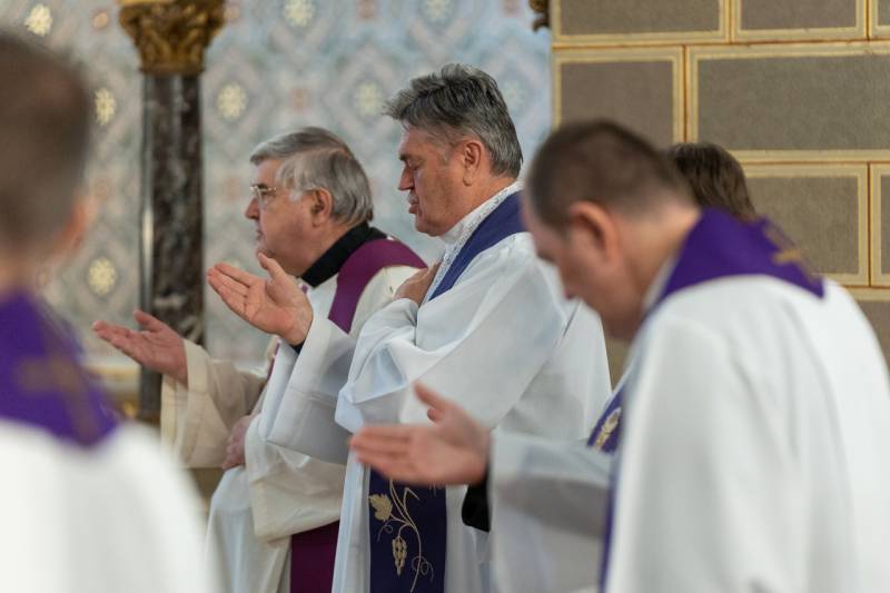 2025_10_07_juhasz tibor gyaszmise_22.jpg